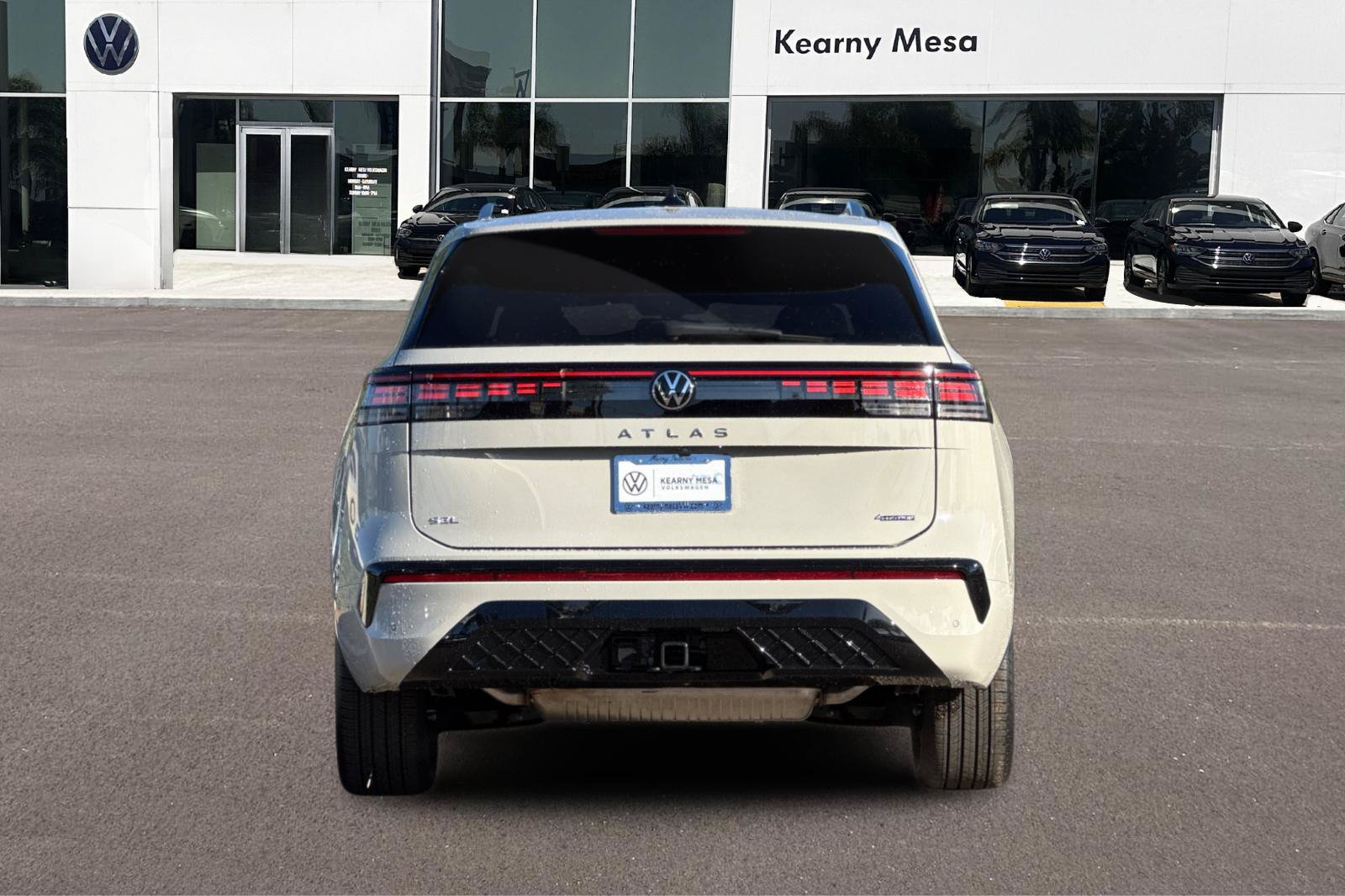 New 2027 Volkswagen Atlas SEL R-Line AWD/4WD image 5