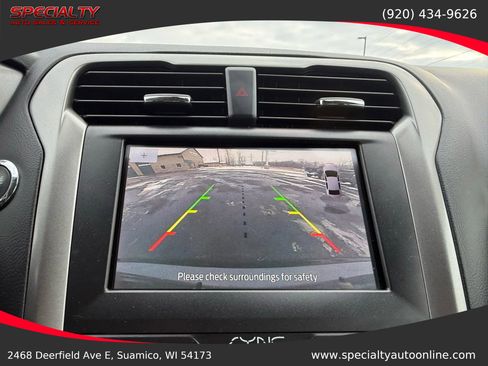 Used 2020 Ford Fusion SE image 28