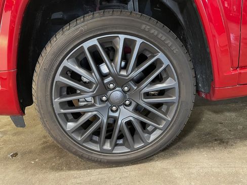 Used 2022 Jeep Compass Limited image 24