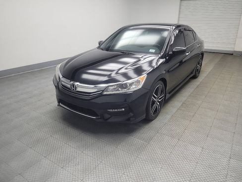 Used 2017 Honda Accord Sport Special Edition image 2