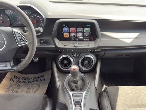 Used 2018 Chevrolet Camaro SS RWD image 20