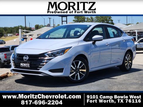 Used 2025 Nissan Versa SV FWD image 1