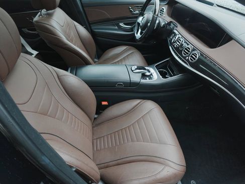 Used 2019 Mercedes-Benz S 560 4MATIC Sedan w/ Premium Package image 14