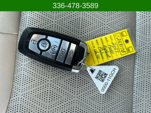 Certified 2020 Ford Explorer Platinum w/ Premium Technology Package image 29