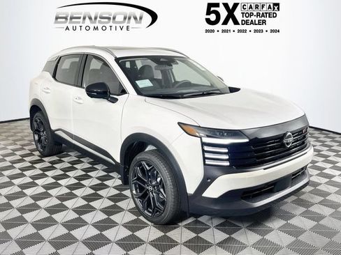 New 2026 Nissan Kicks SR w/ SR Premium Package FWD image 1
