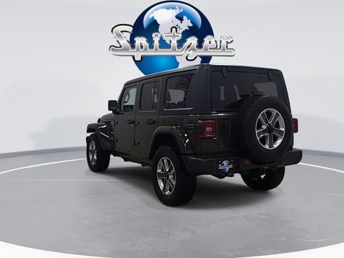 Used 2022 Jeep Wrangler Unlimited Sahara w/ LED Lighting Group image 10