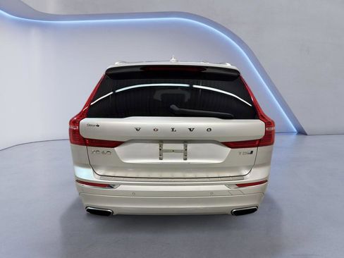 Used 2018 Volvo XC60 T5 Inscription w/ Convenience Package image 5