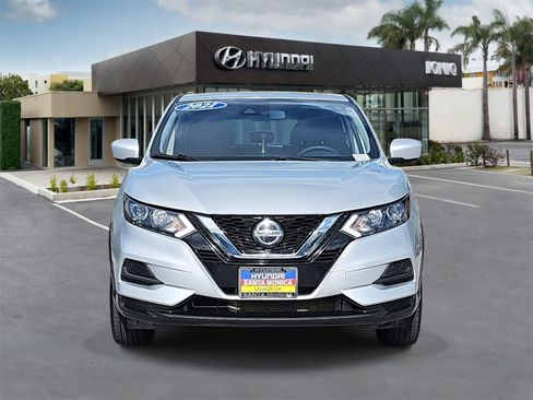 Used 2021 Nissan Rogue Sport S image 8