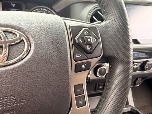 Used 2023 Toyota Tacoma SR5 AWD/4WD image 16