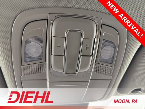 Used 2020 Hyundai Santa Fe SEL w/ Convenience Package image 32