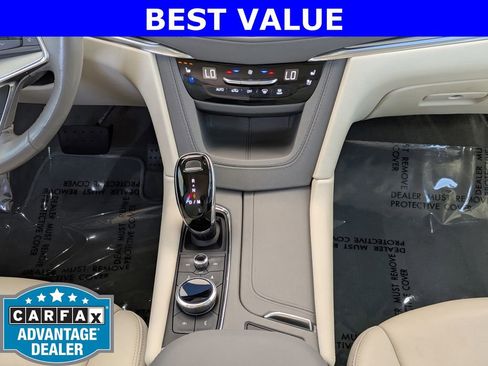Used 2022 Cadillac XT5 Premium Luxury FWD image 18