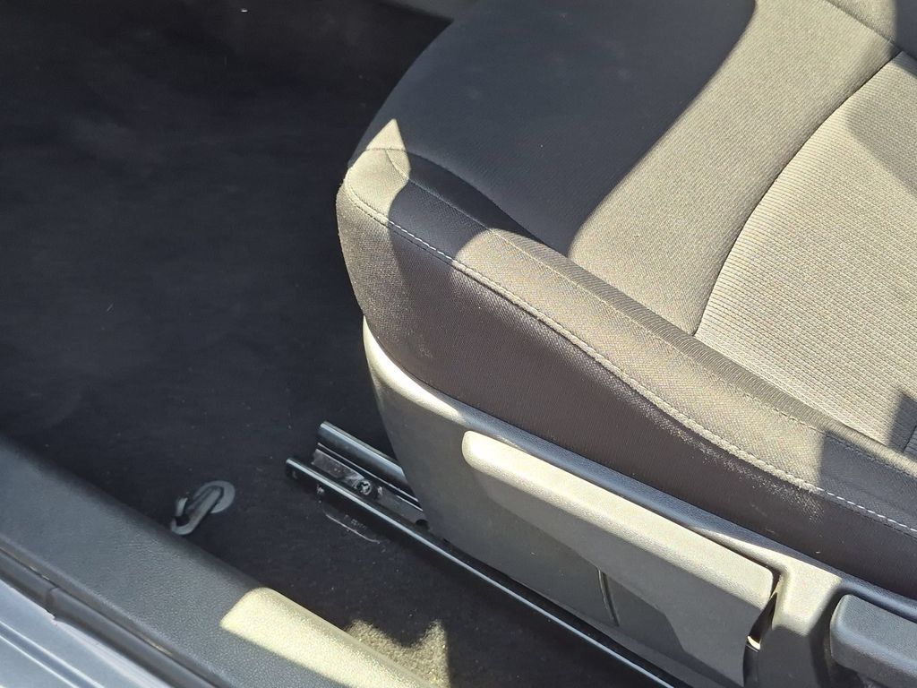 Used 2025 Nissan Sentra SV FWD image 14