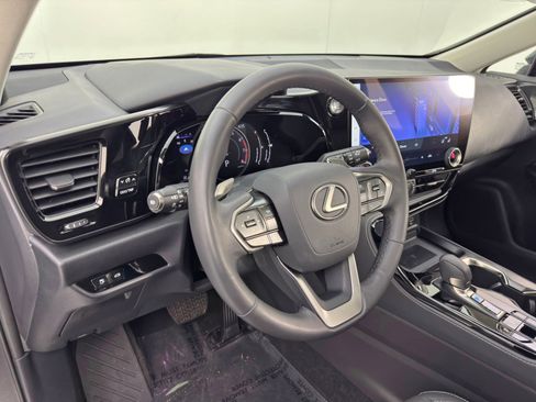 Used 2022 Lexus NX 350 AWD image 11