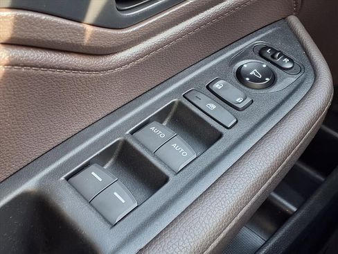 Used 2020 Honda Odyssey LX image 11