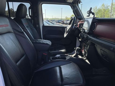 Used 2018 Jeep Wrangler Unlimited Rubicon image 12
