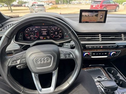Used 2017 Audi Q7 3.0T Prestige AWD/4WD image 18