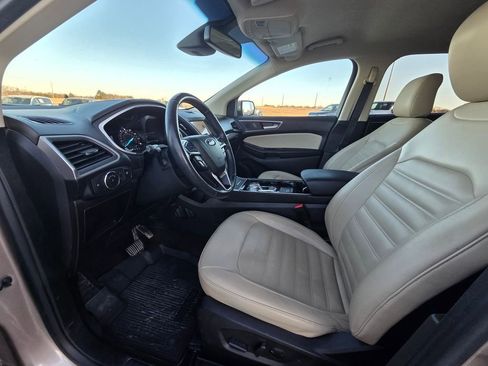 Used 2020 Ford Edge SEL w/ Cold Weather Package image 11