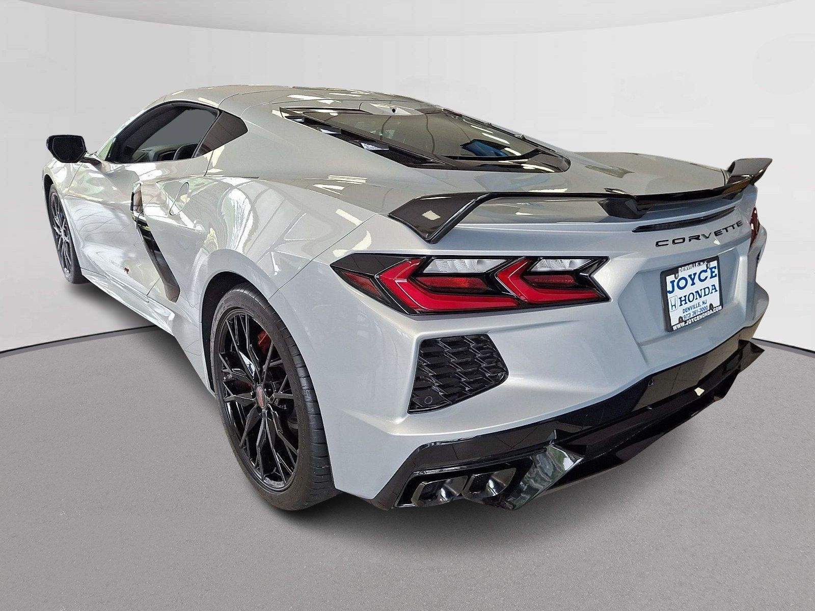 Used 2023 Chevrolet Corvette Stingray Premium Cpe w/ Z51 Performance Package RWD image 7