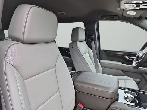 New 2026 GMC Yukon XL Elevation AWD/4WD image 16
