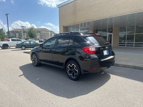 Used 2014 Subaru Crosstrek 2.0i Premium w/ Moonroof Package AWD/4WD image 2