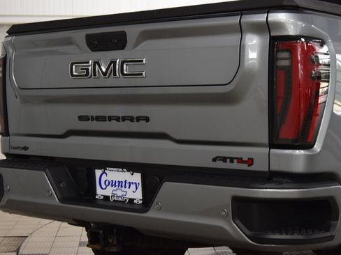Used 2024 GMC Sierra 2500 AT4 w/ AT4 Preferred Package AWD/4WD image 24