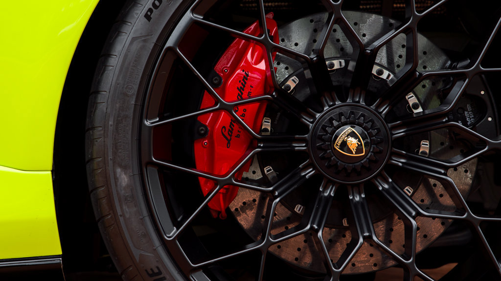 Used 2022 Lamborghini Huracan STO RWD image 38