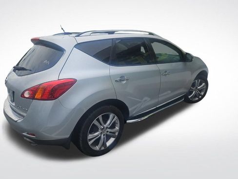Used 2010 Nissan Murano LE w/ Navigation Pkg AWD/4WD image 3