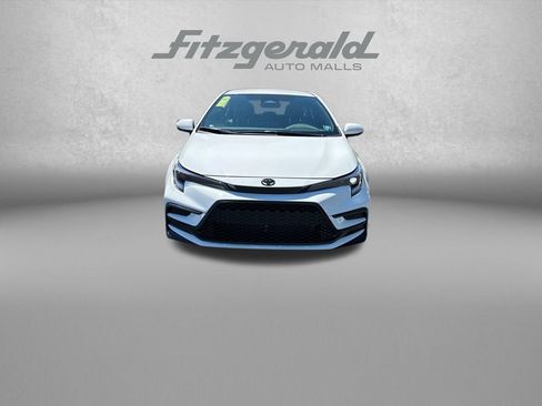 Used 2026 Toyota Corolla SE FWD image 2