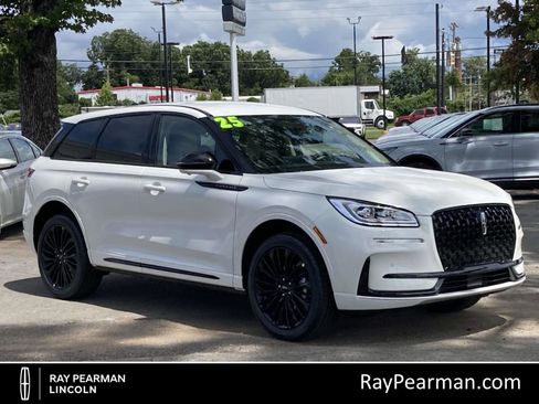 New 2025 Lincoln Corsair Reserve w/ Jet Appearance Package image 1