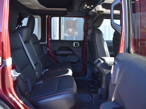 Used 2021 Jeep Wrangler Unlimited Rubicon AWD/4WD image 23