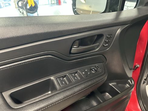 Used 2023 Honda Odyssey Sport image 17