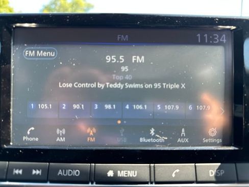 Used 2025 Nissan Sentra S image 16