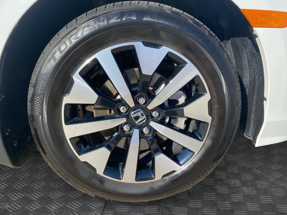 Certified 2026 Honda Odyssey EX-L image 25