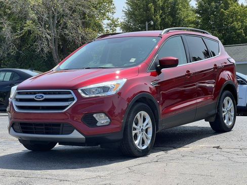Used 2017 Ford Escape SE w/ SE Leather Comfort Package AWD/4WD image 34