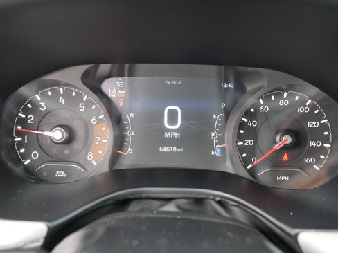 Used 2022 Jeep Compass Limited image 21