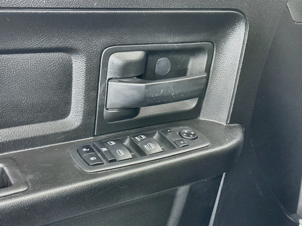 Used 2019 RAM 1500 Tradesman RWD image 17