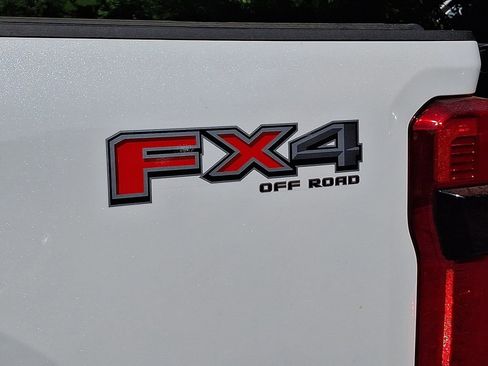 Used 2025 Ford F250 Lariat w/ Lariat Ultimate Package AWD/4WD image 8