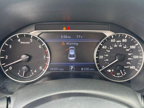 Used 2025 Nissan Altima 2.5 SV FWD image 40