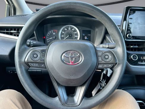 Used 2022 Toyota Corolla LE FWD image 14
