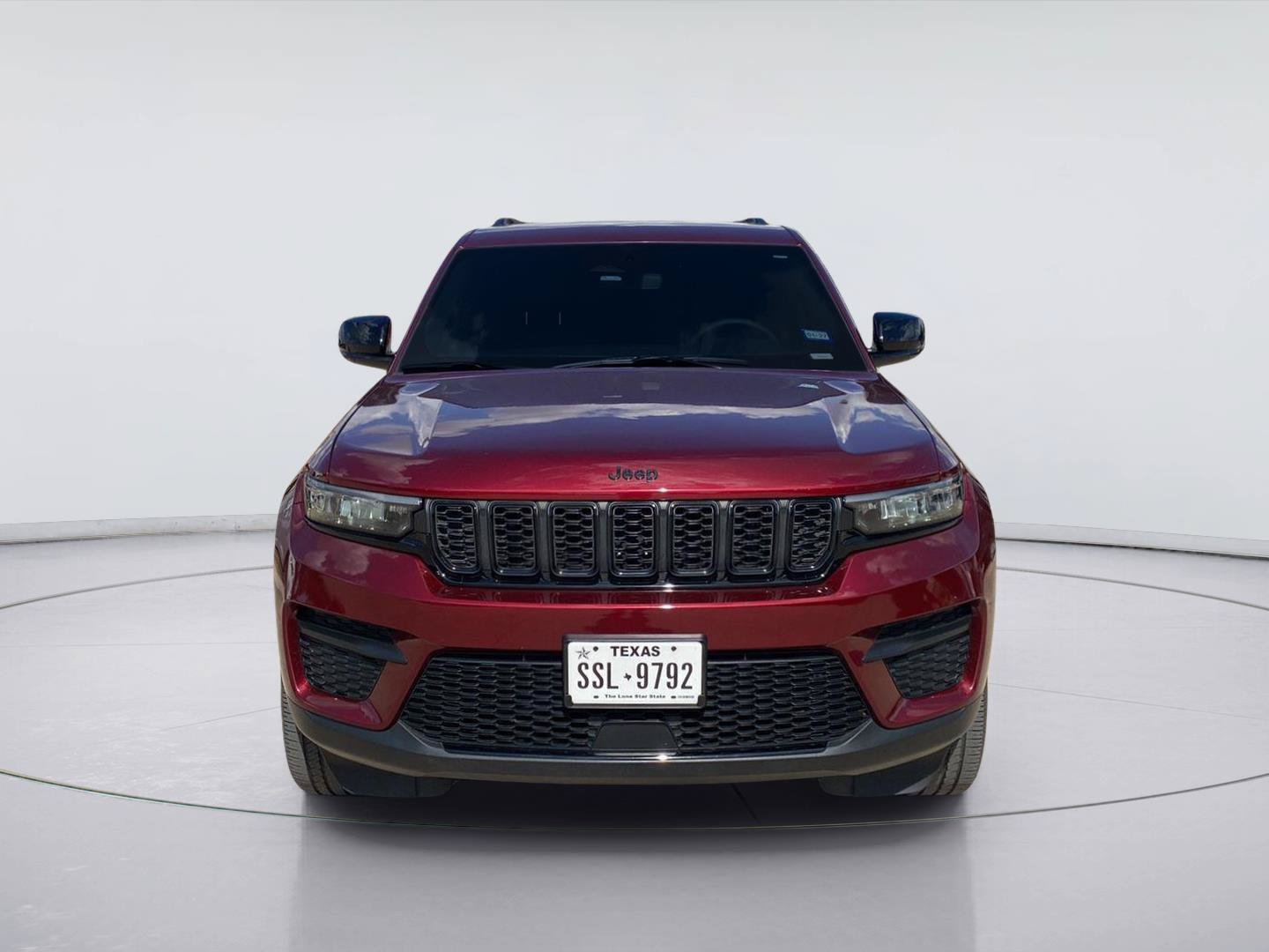 Used 2023 Jeep Grand Cherokee Altitude AWD/4WD image 8