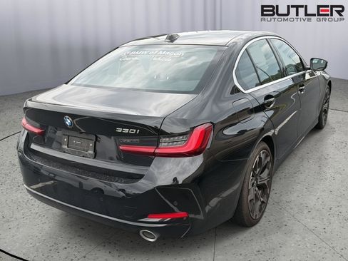 Used 2025 BMW 330i Sedan w/ Premium Package RWD image 8