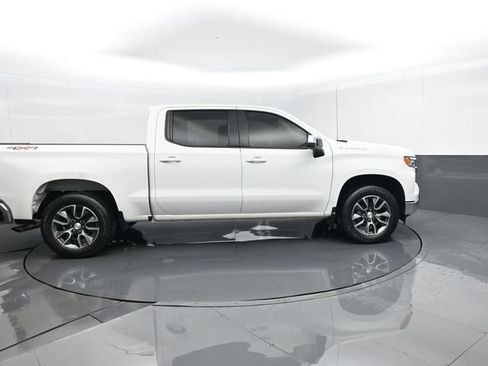 Used 2023 Chevrolet Silverado 1500 LT AWD/4WD image 4