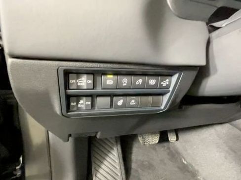 Used 2026 Toyota Tundra Platinum AWD/4WD image 18
