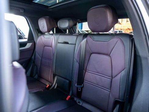 Certified 2025 Porsche Cayenne S image 46