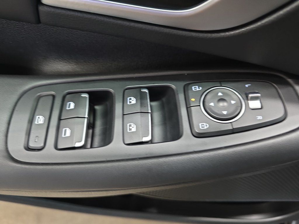 Used 2025 Hyundai Sonata SEL FWD image 26