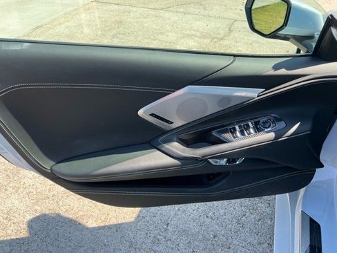 Used 2021 Chevrolet Corvette 3LT Convertible w/ Z51 Performance Package image 24