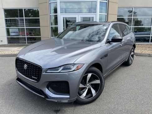 Certified 2024 Jaguar F-PACE R-Dynamic S image 29