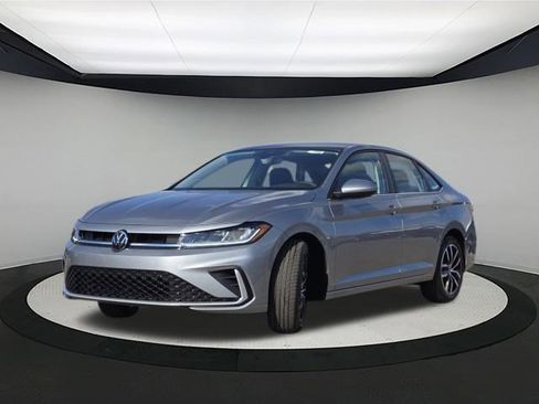 New 2026 Volkswagen Jetta SE image 3