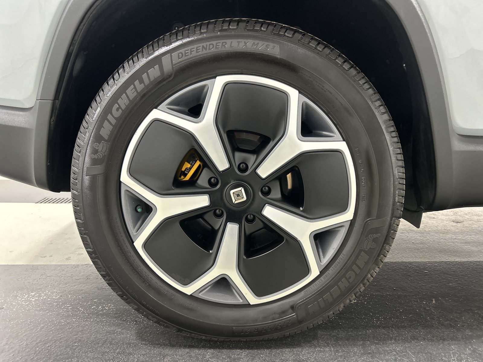 Used 2024 Rivian R1S Adventure Quad AWD/4WD image 12