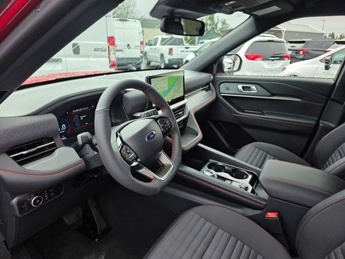 New 2026 Ford Explorer ST-Line w/ ST-Line Street Pack image 16